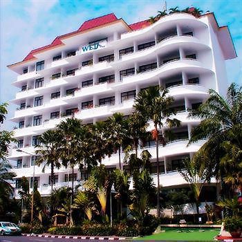 Weta International Hotel Surabaya Ngoại thất bức ảnh