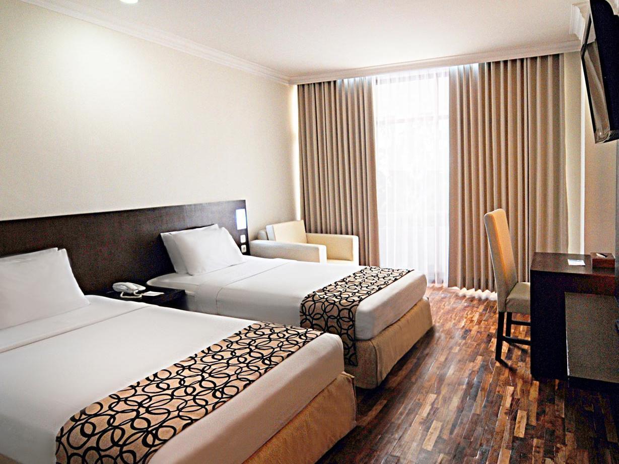 Weta International Hotel Surabaya Ngoại thất bức ảnh