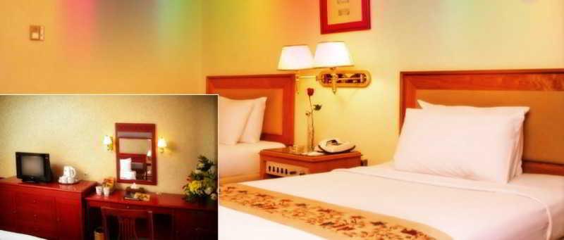 Weta International Hotel Surabaya Ngoại thất bức ảnh