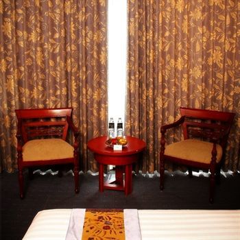 Weta International Hotel Surabaya Ngoại thất bức ảnh