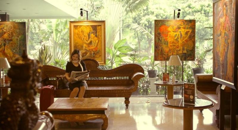 Weta International Hotel Surabaya Ngoại thất bức ảnh